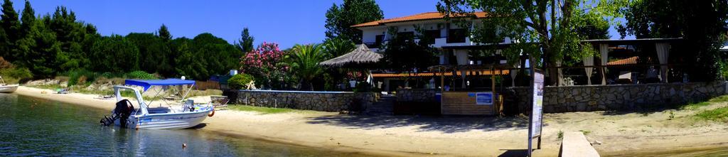 Christaras Apartments Vourvourou Bagian luar foto