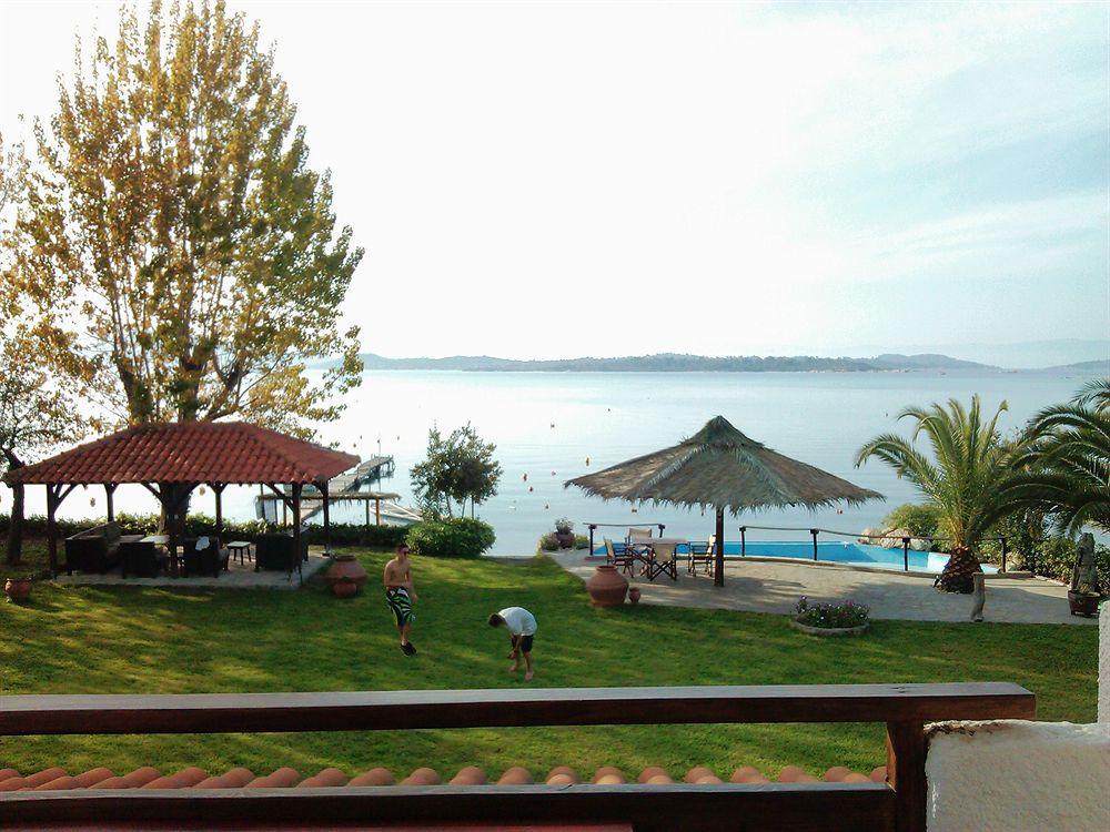 Christaras Apartments Vourvourou Bagian luar foto