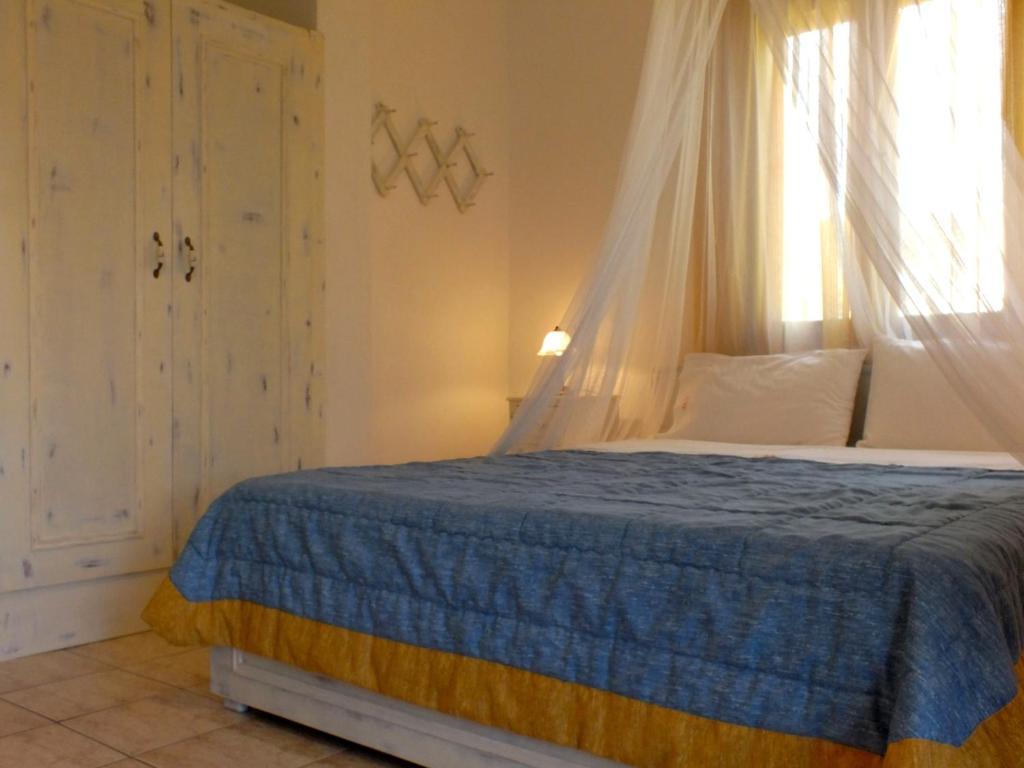 Christaras Apartments Vourvourou Ruang foto