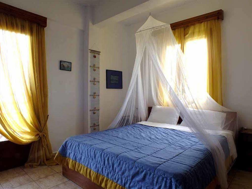 Christaras Apartments Vourvourou Bagian luar foto