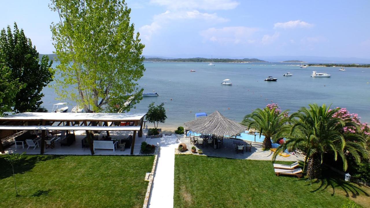 Christaras Apartments Vourvourou Bagian luar foto